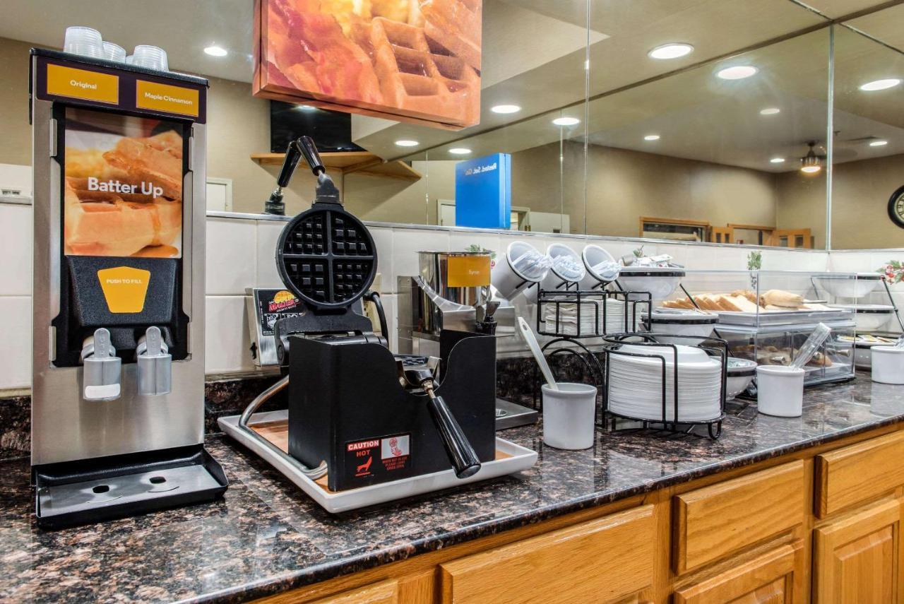 Quality Inn Jacksonville Near I-72 South Jacksonville エクステリア 写真